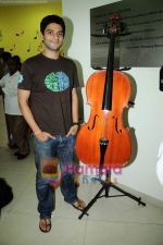 Arjun Mathur at Radio Mirchi studio in Lower Parel on 28th April 2011 (6).JPG